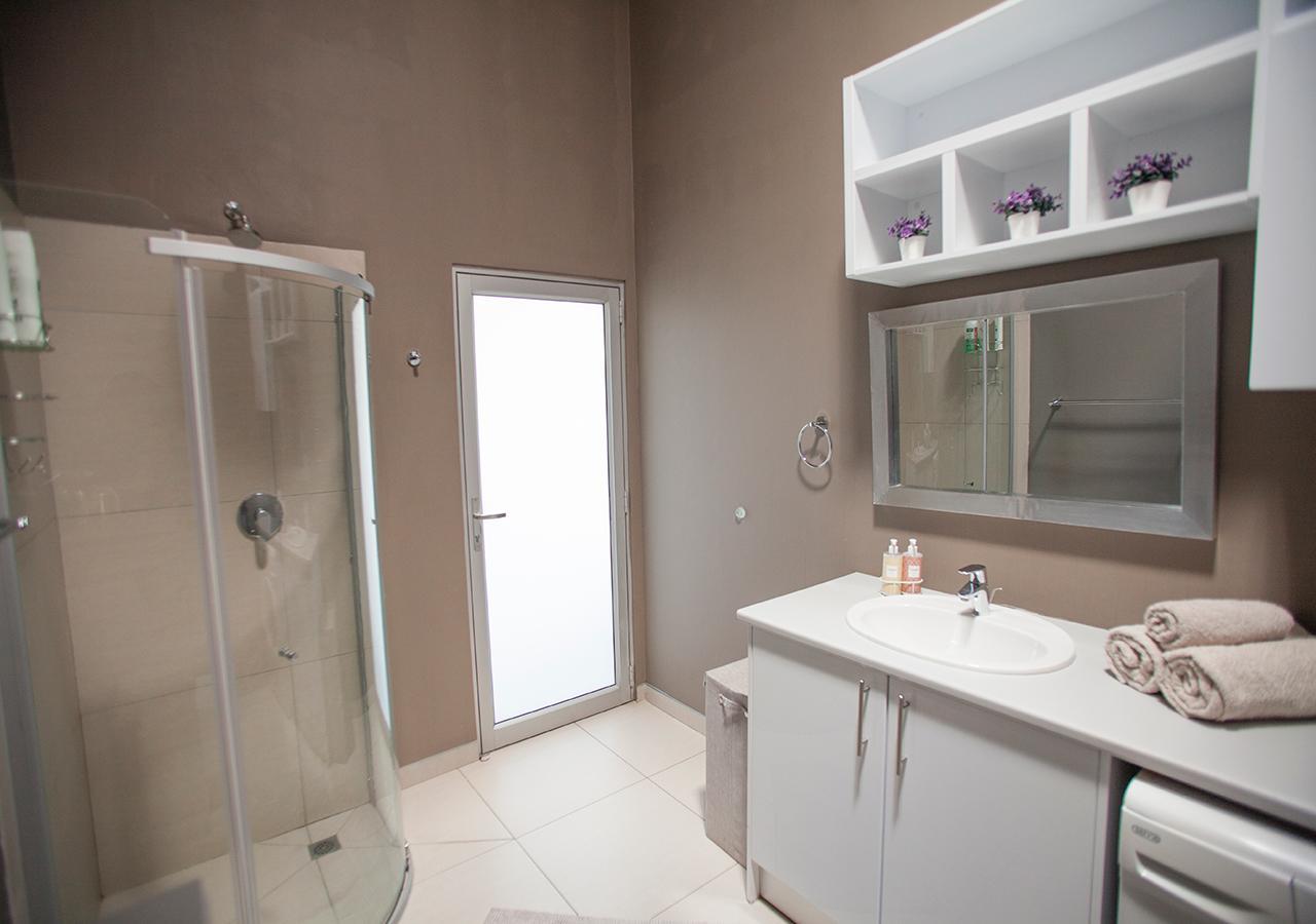 Rnb'S Studio Apartment Windhoek Kültér fotó